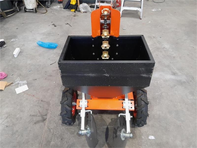 - - - Boxer AGRI - Potato planter: picture 4 - - - Boxer AGRI - Potato planter: picture 4