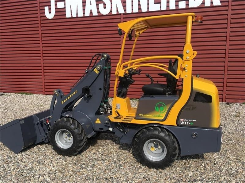 Eurotrac E11-El lang arm - Compact loader: picture 3 Eurotrac E11-El lang arm - Compact loader: picture 3