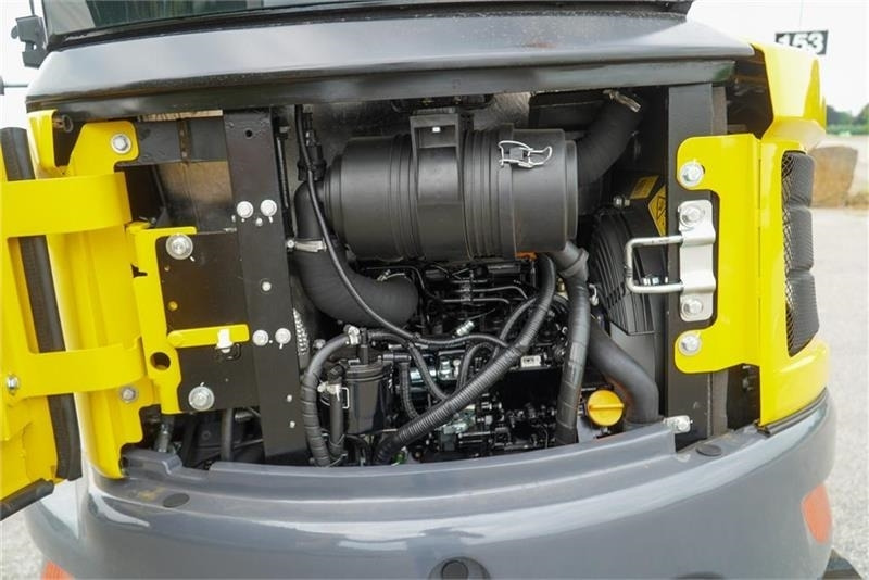 Mini excavator Eurotrac HE26-SR: picture 8