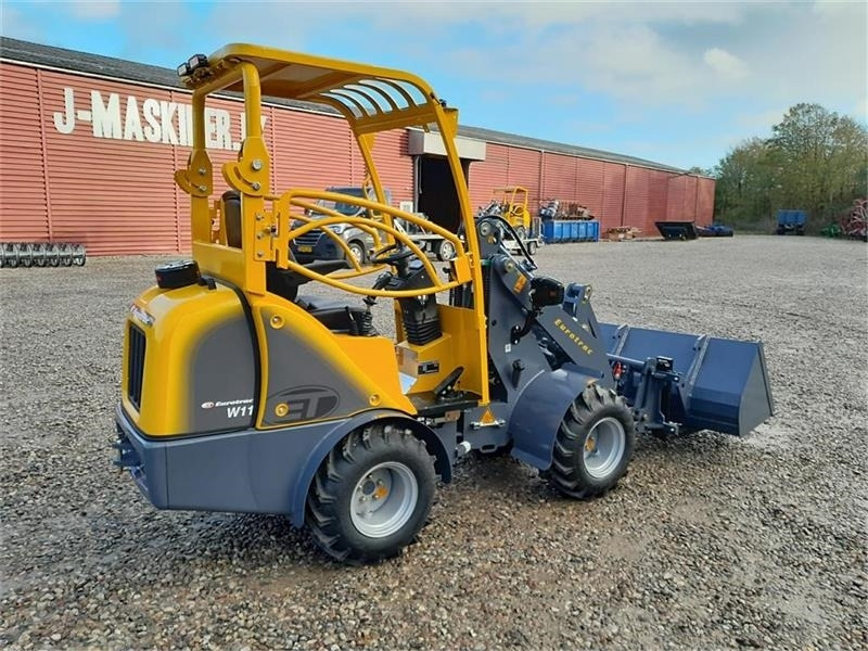 Eurotrac W11 Mellem arm - Compact loader: picture 5 Eurotrac W11 Mellem arm - Compact loader: picture 5