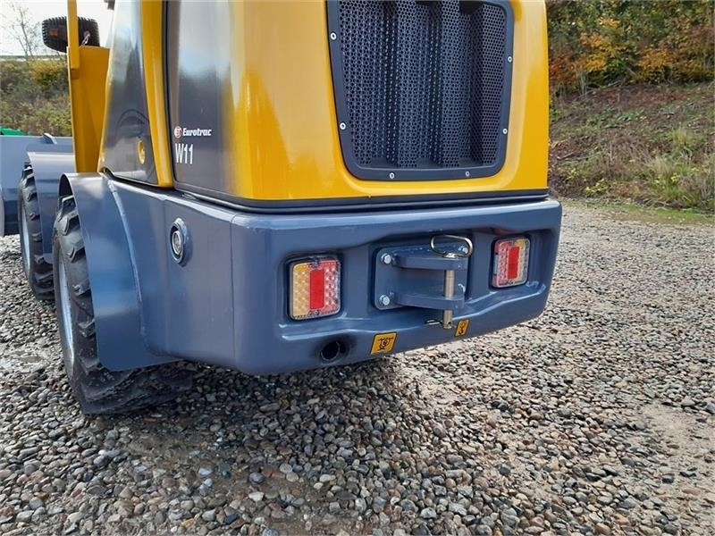 Eurotrac W11 Mellem arm - Compact loader: picture 3 Eurotrac W11 Mellem arm - Compact loader: picture 3