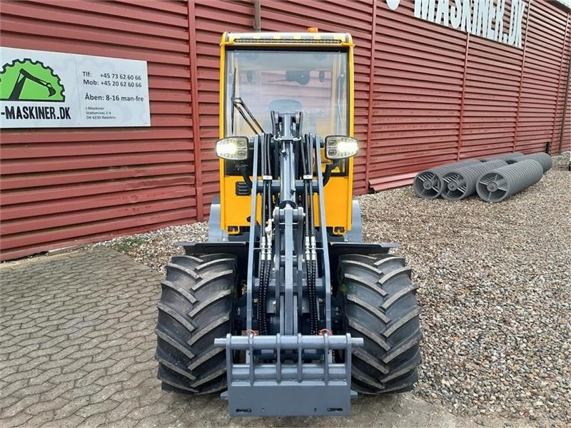 Eurotrac W12S med førerhus, skovl og gafler - Wheel loader: picture 5 Eurotrac W12S med førerhus, skovl og gafler - Wheel loader: picture 5