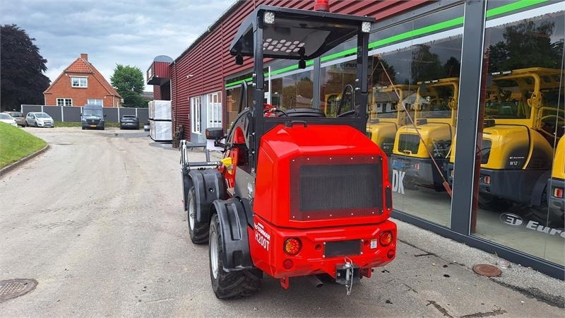 Heracles H200 Teleskop - Compact loader: picture 3 Heracles H200 Teleskop - Compact loader: picture 3