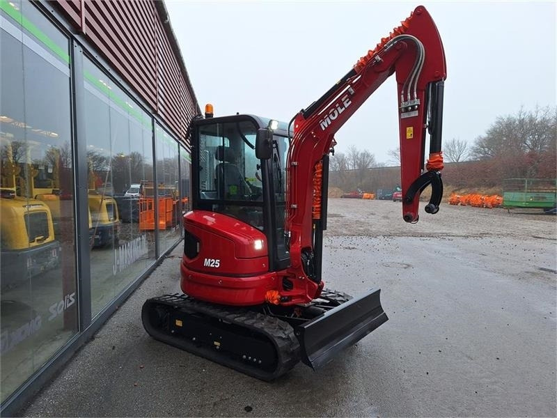 Mole M25 - Mini excavator: picture 2 Mole M25 - Mini excavator: picture 2