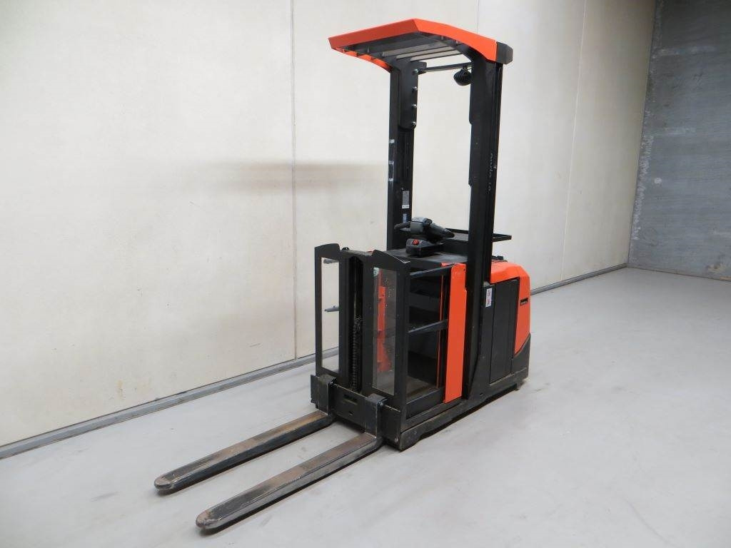 BT OME100N - Order picker: picture 4 BT OME100N - Order picker: picture 4