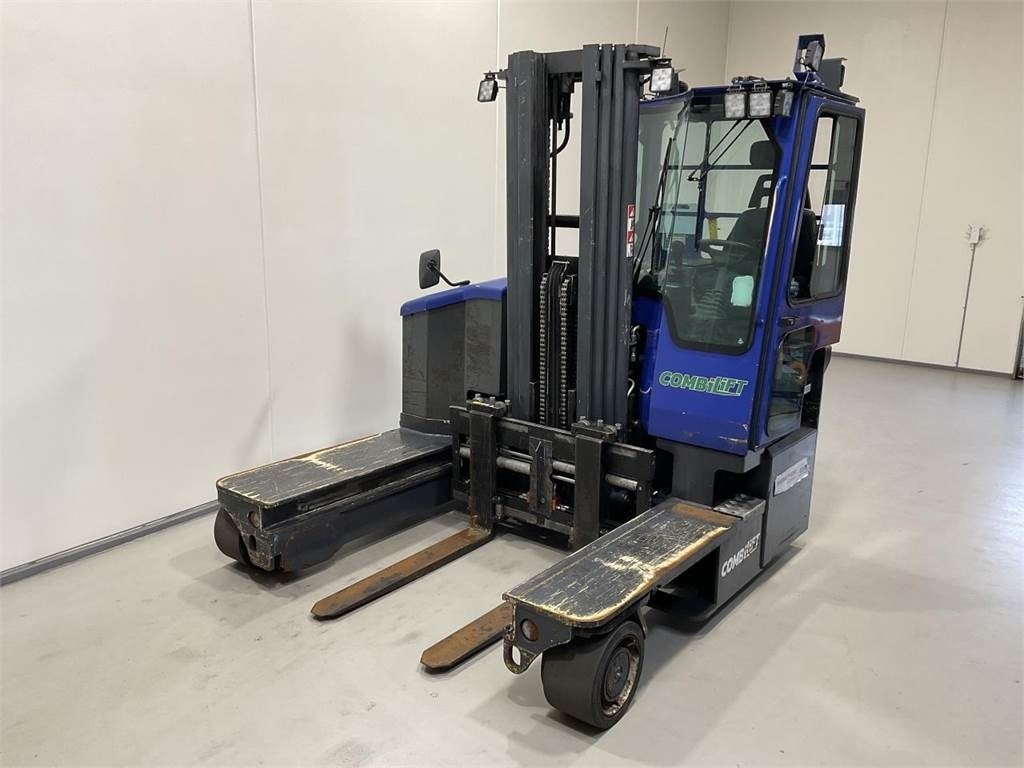 Combilift C4000ET - 4-way reach truck: picture 4 Combilift C4000ET - 4-way reach truck: picture 4