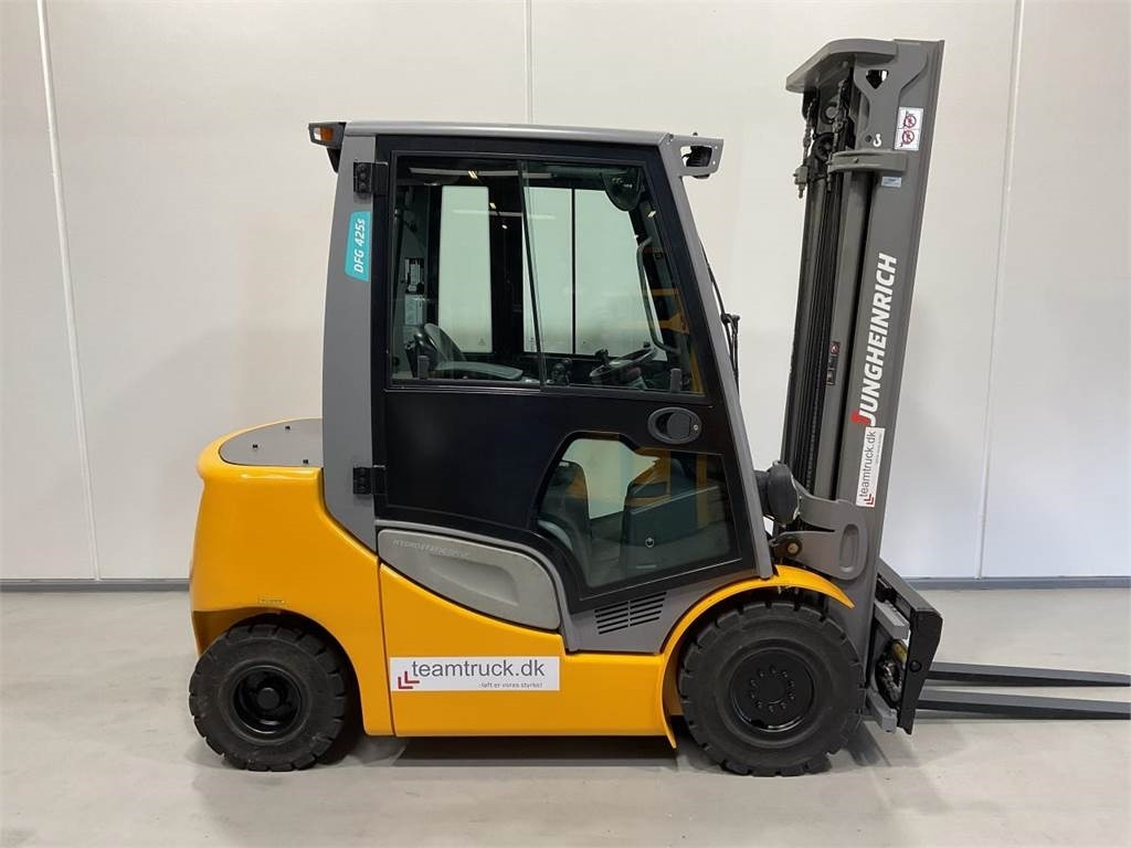 Jungheinrich DFG 425S - Diesel forklift: picture 1 Jungheinrich DFG 425S - Diesel forklift: picture 1