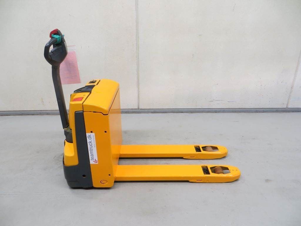 Jungheinrich EJE 116 - Pallet truck: picture 1 Jungheinrich EJE 116 - Pallet truck: picture 1