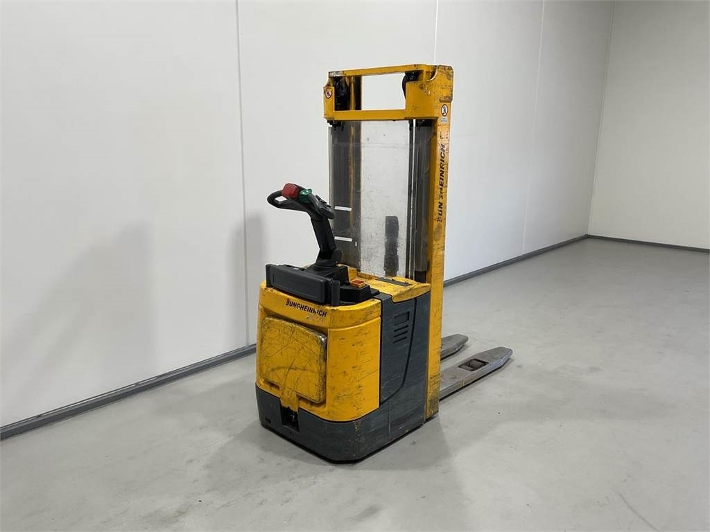 Jungheinrich ERC 214 - Stacker: picture 2 Jungheinrich ERC 214 - Stacker: picture 2