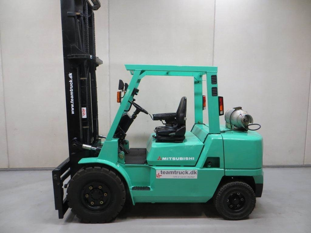 Mitsubishi FG45K2 - LPG forklift: picture 2 Mitsubishi FG45K2 - LPG forklift: picture 2