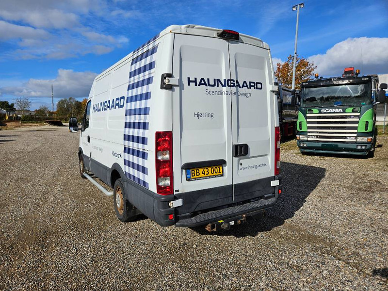 Iveco Daily 2,3 35S15 13,2m³ Van 5d - Panel van: picture 4 Iveco Daily 2,3 35S15 13,2m³ Van 5d - Panel van: picture 4