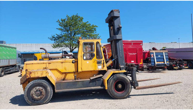 Ljungbytruck LT15-790 *15 tons* - Diesel forklift: picture 4 Ljungbytruck LT15-790 *15 tons* - Diesel forklift: picture 4
