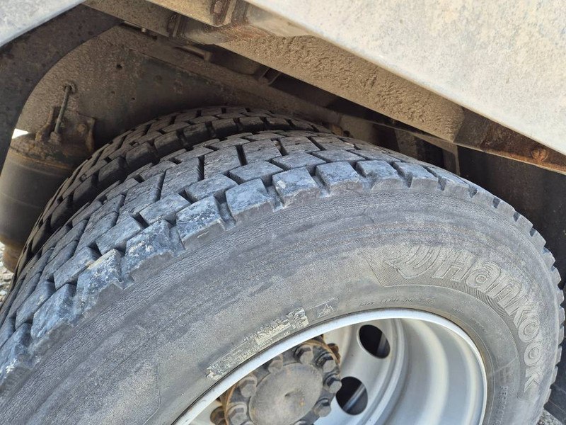 Tow truck Mercedes-Benz Axor 1824 // Hydraulic Ramp //: picture 12 Tow truck Mercedes-Benz Axor 1824 // Hydraulic Ramp //: picture 12