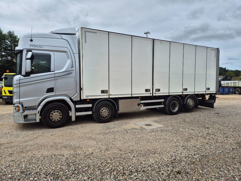 Scania R 500 8x2 //Rampe// Underboring - Box truck: picture 2 Scania R 500 8x2 //Rampe// Underboring - Box truck: picture 2