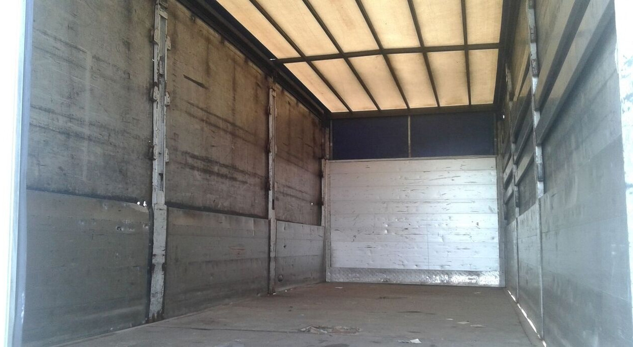 Renault PREMIUM 420 DCI leasing Renault PREMIUM 420 DCI: picture 6 Renault PREMIUM 420 DCI leasing Renault PREMIUM 420 DCI: picture 6