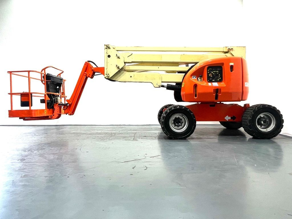 JLG 450AJ - Articulated boom: picture 4 JLG 450AJ - Articulated boom: picture 4