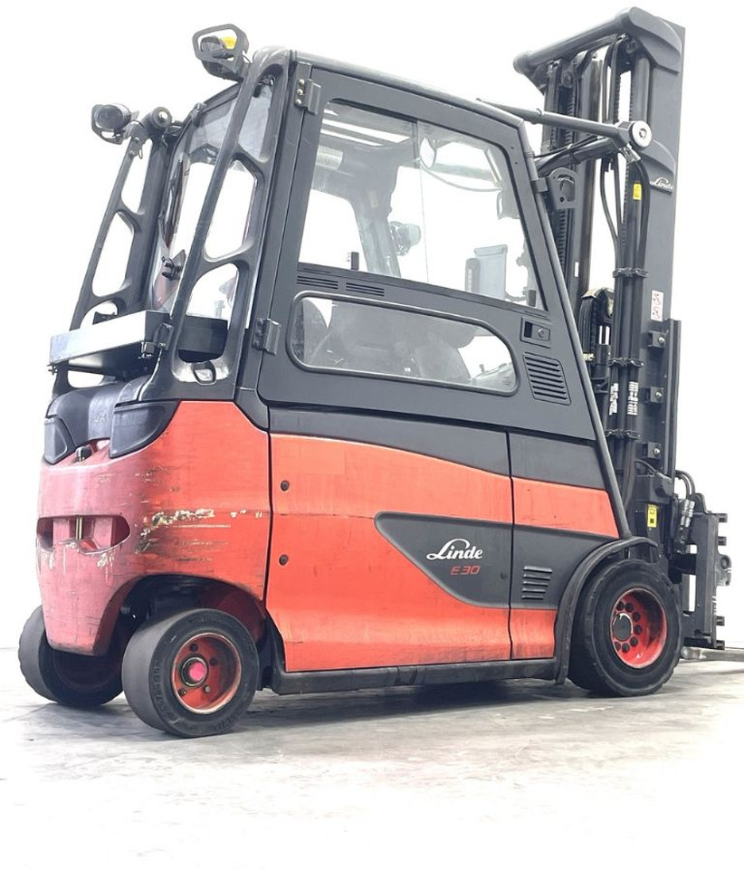 Linde E30HL-01/600 - Electric forklift: picture 3 Linde E30HL-01/600 - Electric forklift: picture 3