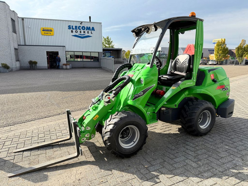 New Wheel loader Avant 755i TDS: picture 1