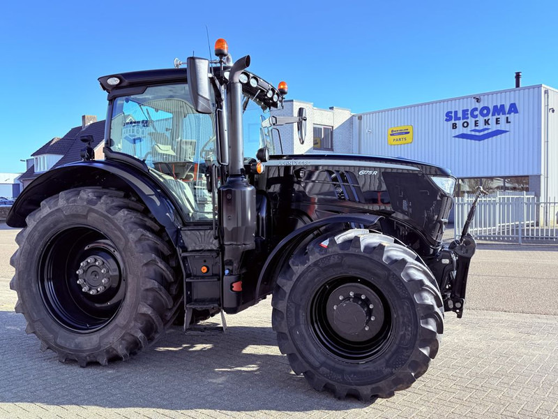 John Deere 6175R Premium Cab Black Edition - Farm tractor: picture 1 John Deere 6175R Premium Cab Black Edition - Farm tractor: picture 1