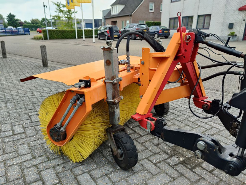 Nesbo HF1600S Veegmachine - Broom for Utility/ Special vehicle: picture 2 Nesbo HF1600S Veegmachine - Broom for Utility/ Special vehicle: picture 2