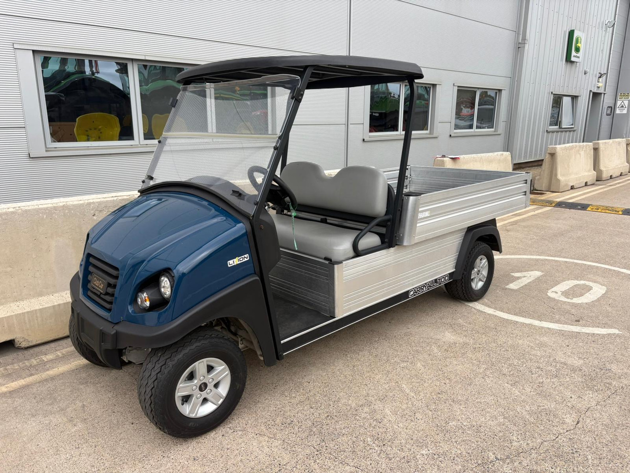 Clubcar Carryall 700 lithium Utility Vehicle - ATV/ Quad: picture 1 Clubcar Carryall 700 lithium Utility Vehicle - ATV/ Quad: picture 1