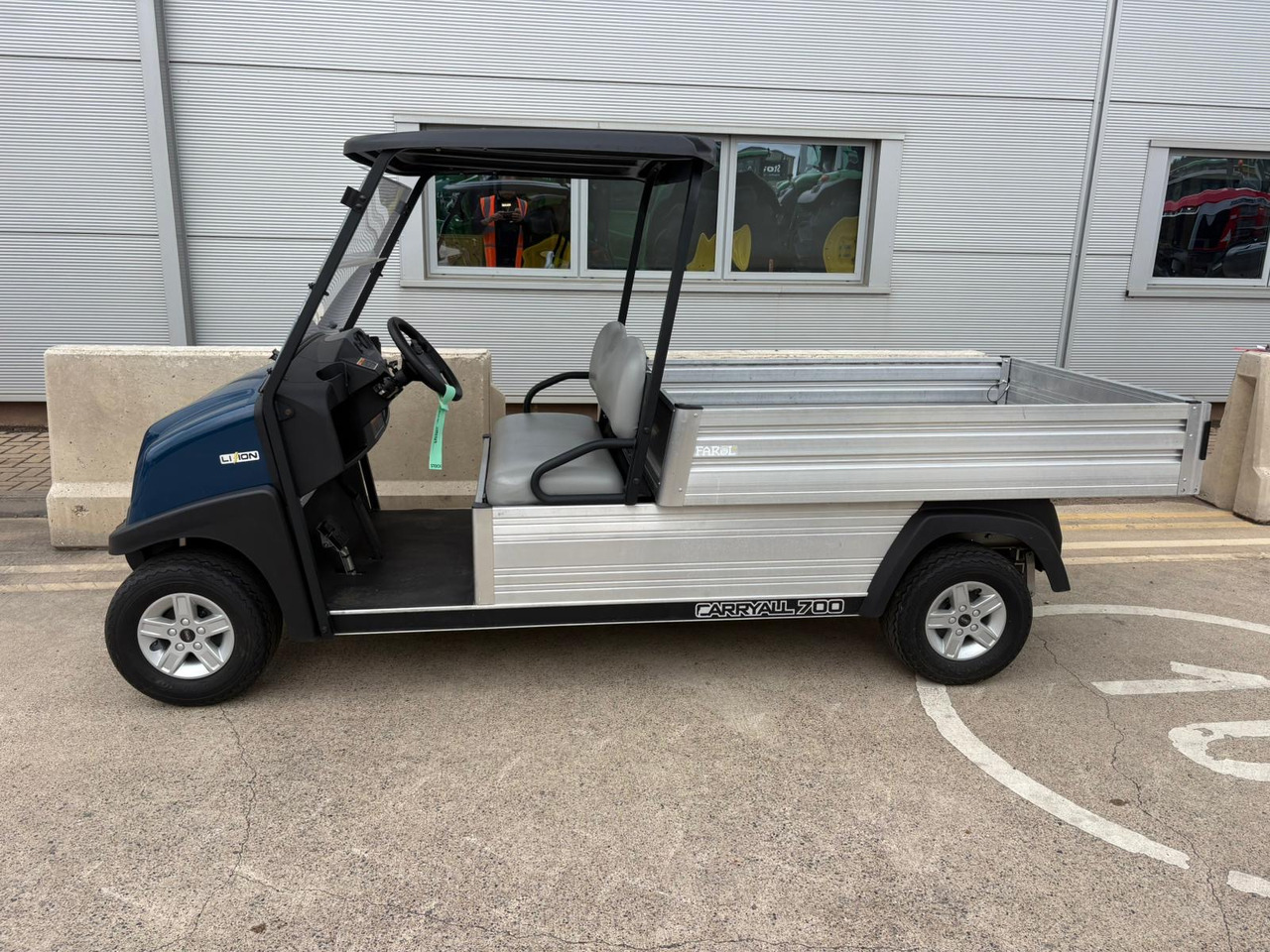 Clubcar Carryall 700 lithium Utility Vehicle - ATV/ Quad: picture 2 Clubcar Carryall 700 lithium Utility Vehicle - ATV/ Quad: picture 2
