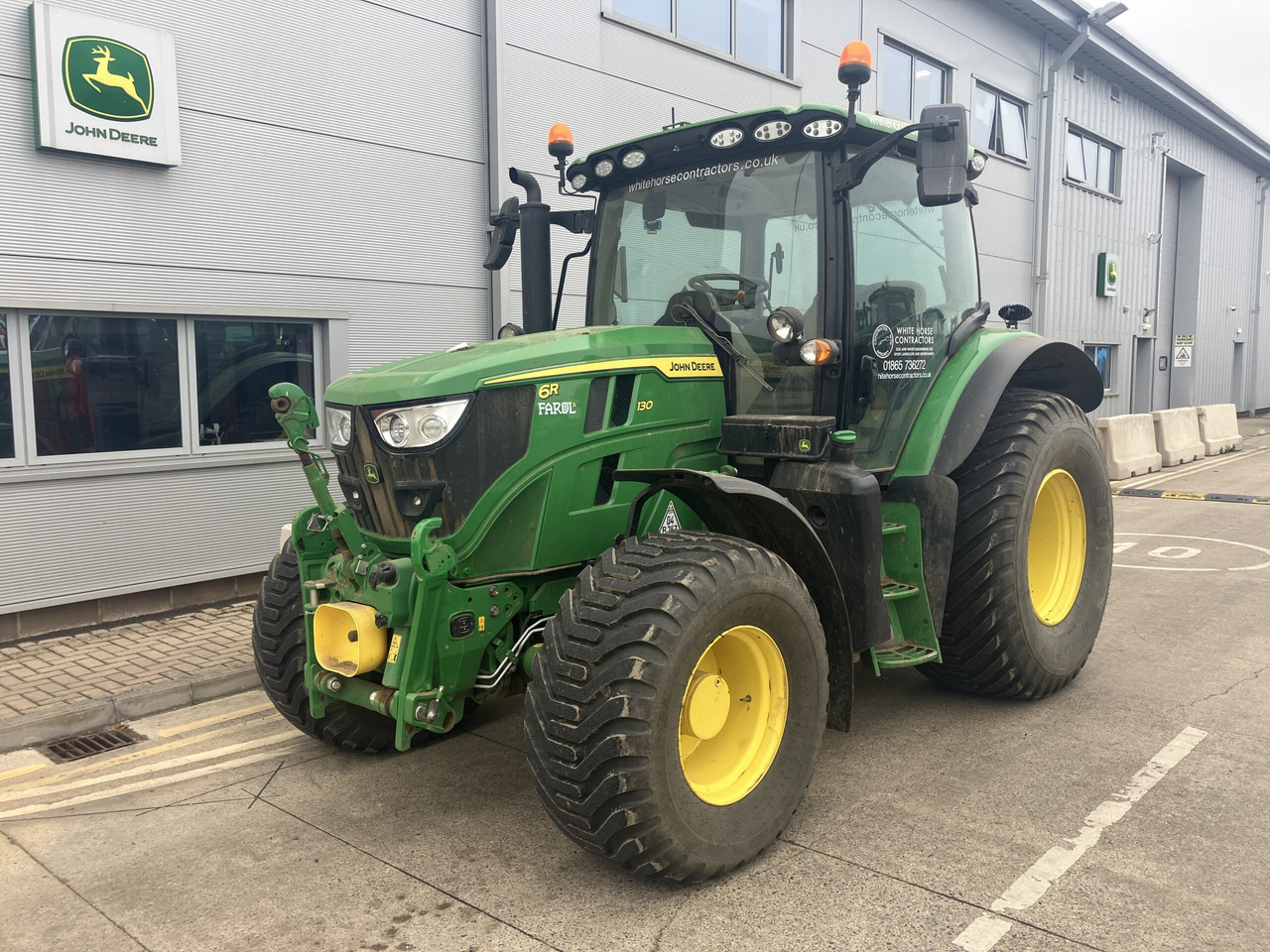 John Deere 6R 130 - Farm tractor: picture 1 John Deere 6R 130 - Farm tractor: picture 1
