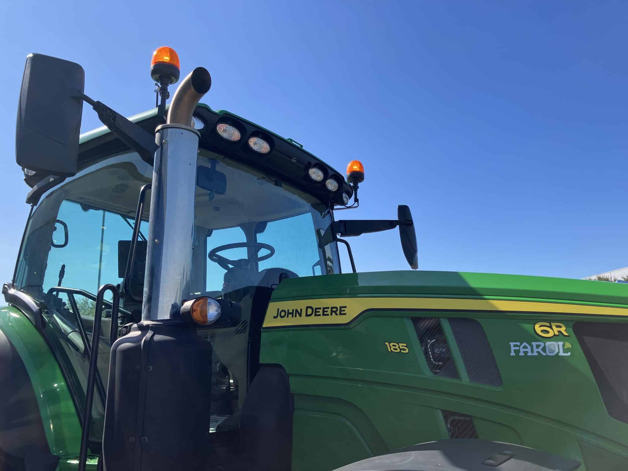 Farm tractor John Deere 6R 185: picture 18