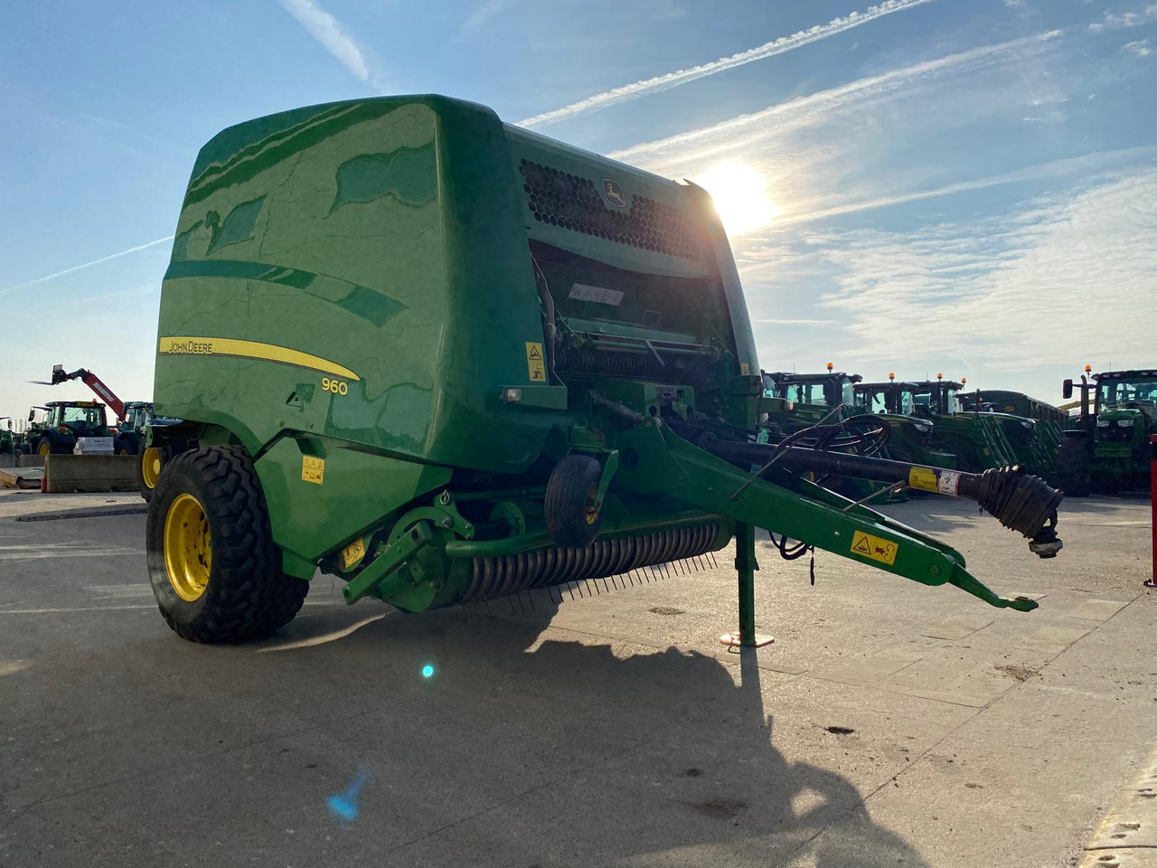 John Deere 960 - Tedding equipment: picture 1 John Deere 960 - Tedding equipment: picture 1