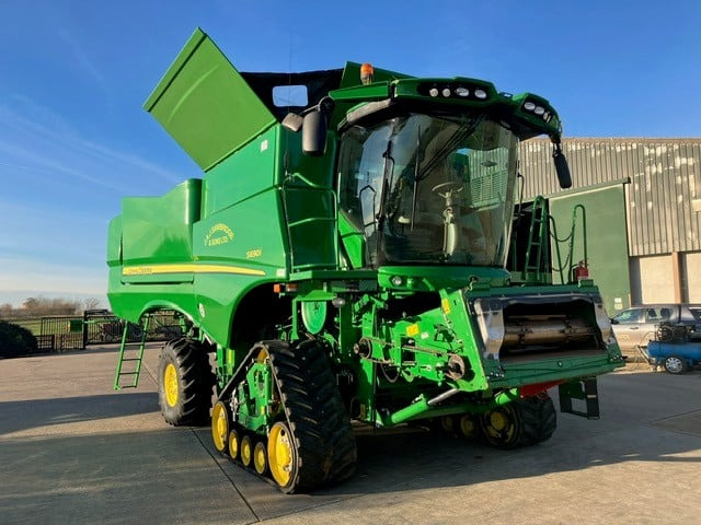 John Deere S690 TM - Combine harvester: picture 2 John Deere S690 TM - Combine harvester: picture 2