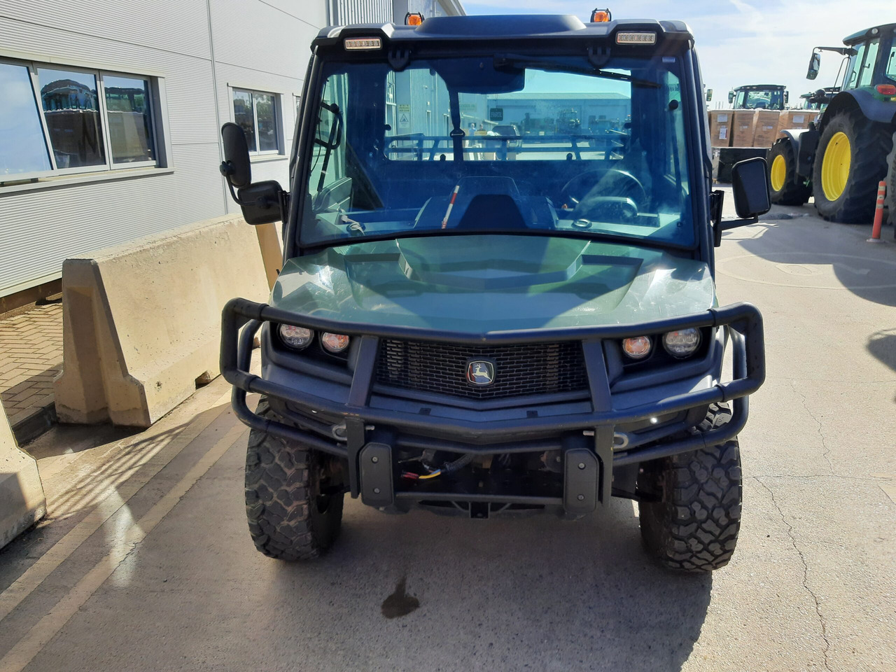 John Deere XUV865M - ATV/ Quad: picture 2 John Deere XUV865M - ATV/ Quad: picture 2