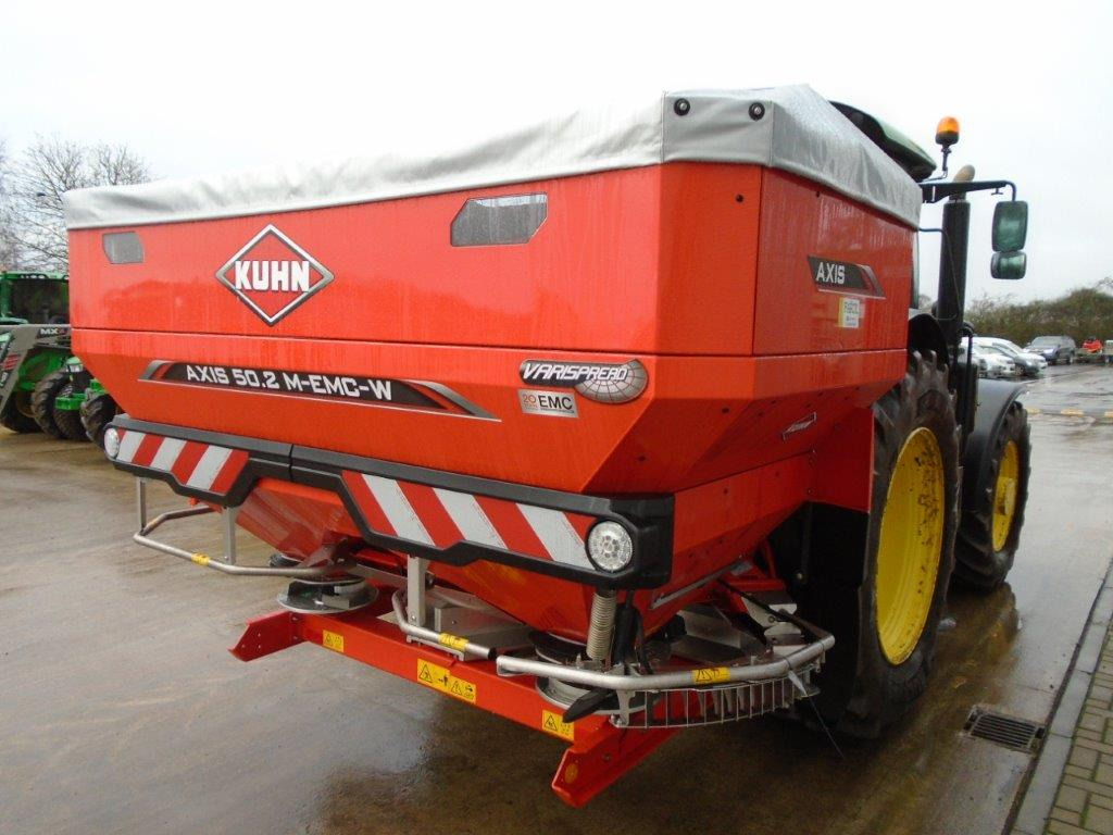 Kuhn Axis 50.2 M EMC W ISO PRO - Fertilizer spreader: picture 3 Kuhn Axis 50.2 M EMC W ISO PRO - Fertilizer spreader: picture 3