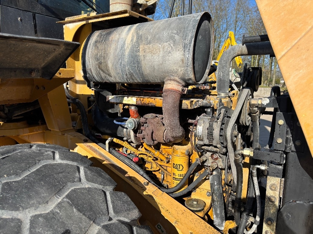 Wheel loader CAT 950 G: picture 18