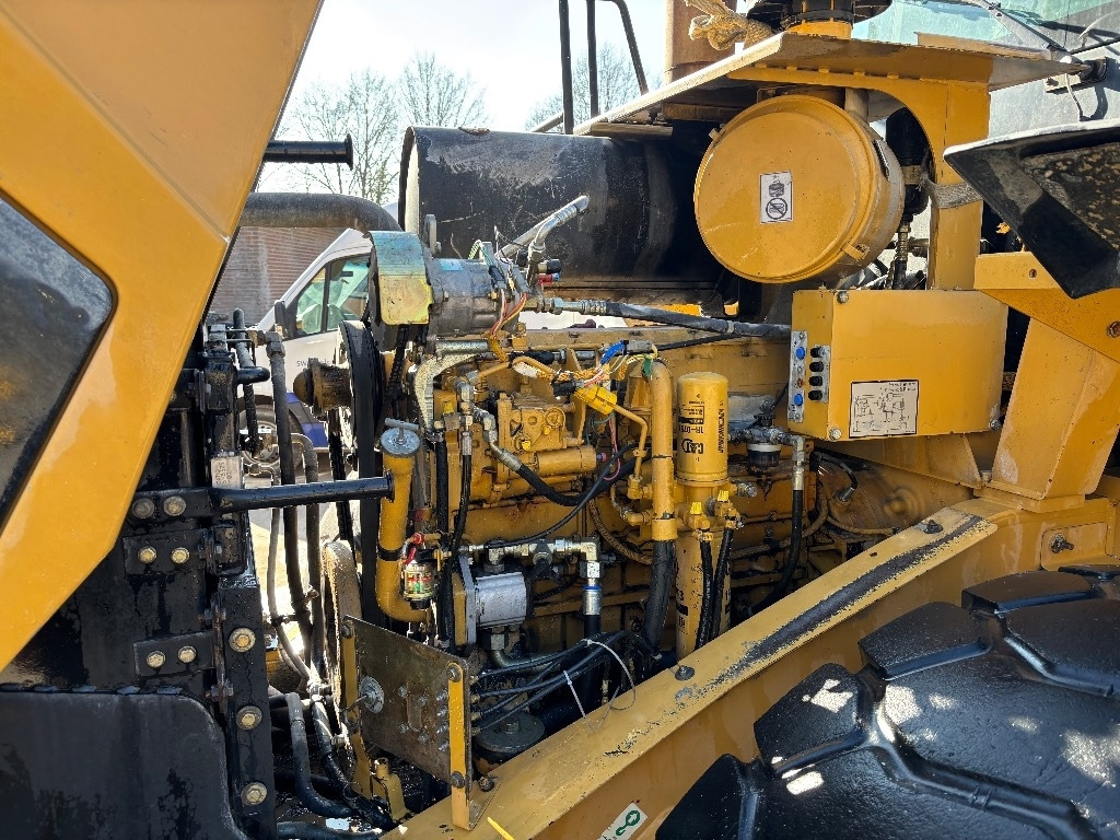 Wheel loader CAT 950 G: picture 19