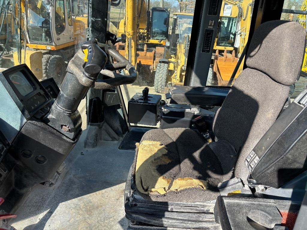Wheel loader CAT 950 G: picture 14
