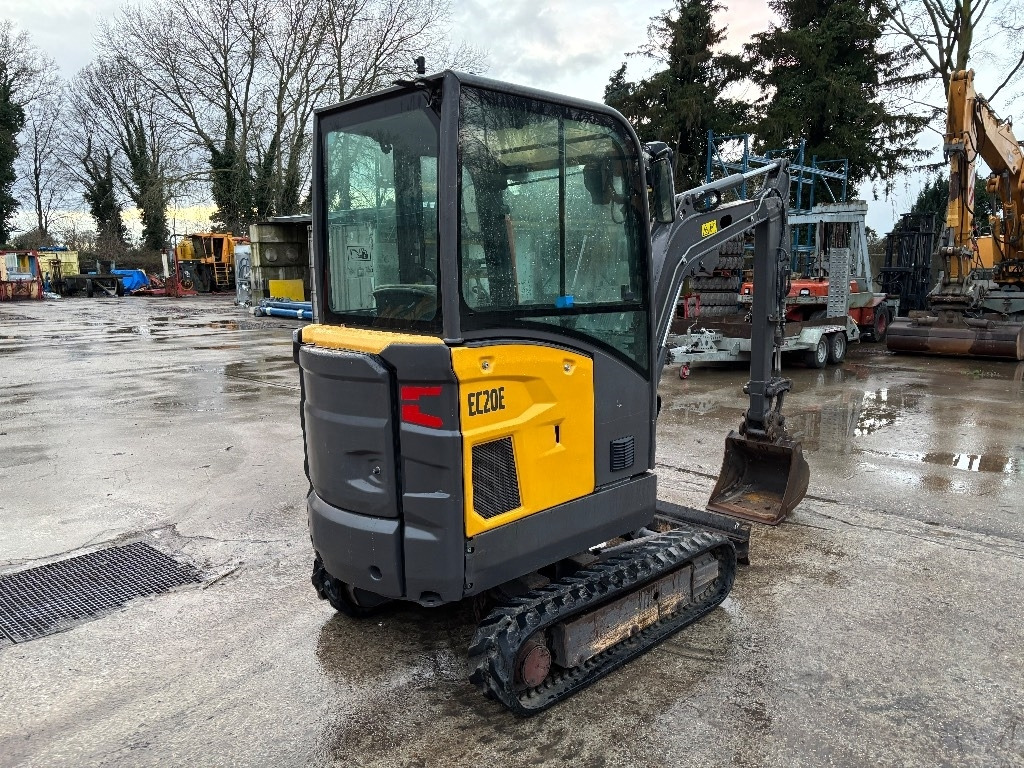 Mini excavator Volvo EC 20 E: picture 6