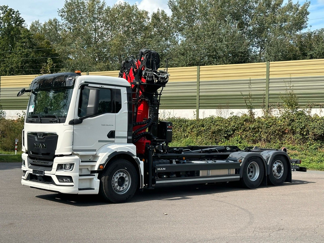 MAN TGS 26.470 6x2 Abrollkipper + Kran EPSILON - Hook lift truck, Crane truck: picture 4 MAN TGS 26.470 6x2 Abrollkipper + Kran EPSILON - Hook lift truck, Crane truck: picture 4