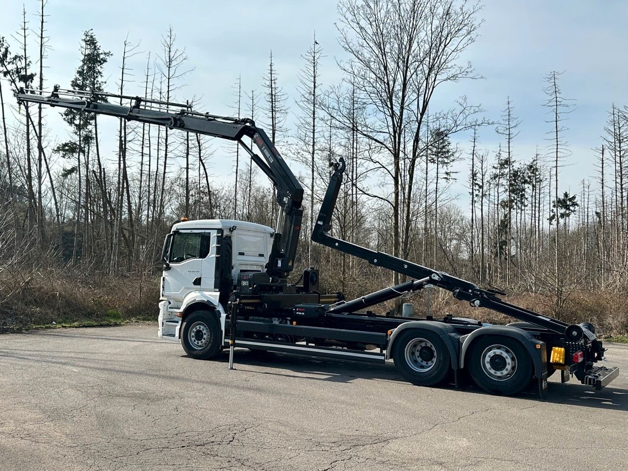 MAN TGS 26.470 6x2 Abrollkipper + Kran Hiab 228-4 - Hook lift truck, Crane truck: picture 4 MAN TGS 26.470 6x2 Abrollkipper + Kran Hiab 228-4 - Hook lift truck, Crane truck: picture 4