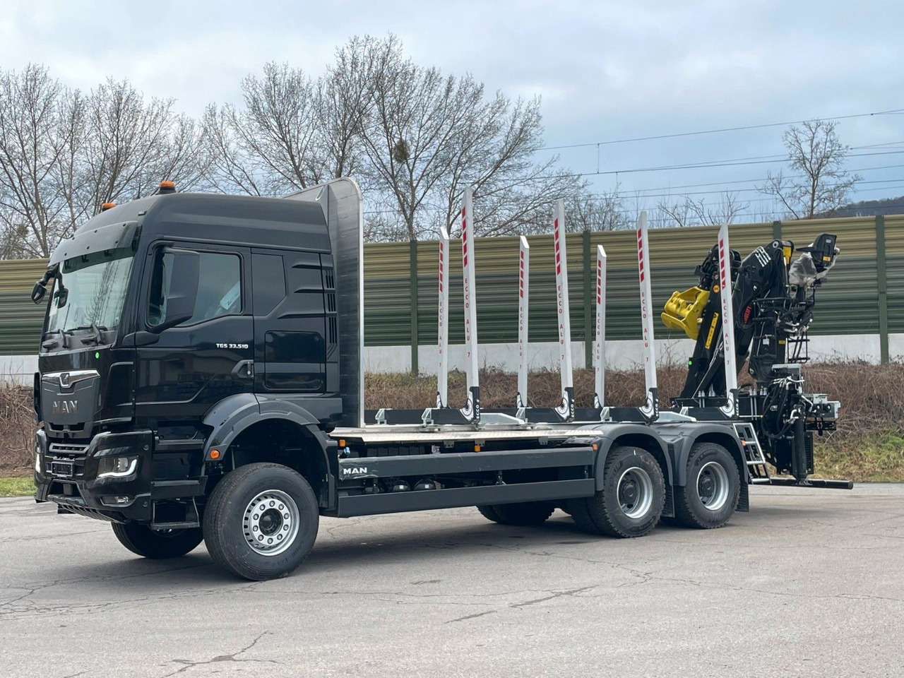 MAN TGS 33.510 6X4 BB Euro6e LogLift 165Z - Logging truck, Crane truck: picture 2 MAN TGS 33.510 6X4 BB Euro6e LogLift 165Z - Logging truck, Crane truck: picture 2