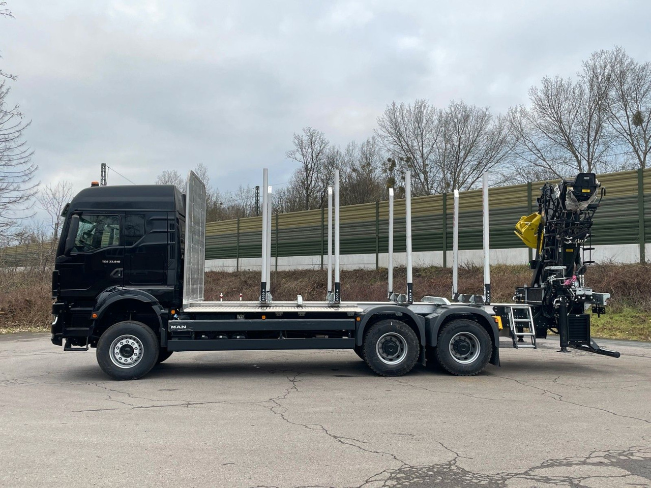 MAN TGS 33.510 6X4 BB Euro6e LogLift 165Z - Logging truck, Crane truck: picture 3 MAN TGS 33.510 6X4 BB Euro6e LogLift 165Z - Logging truck, Crane truck: picture 3