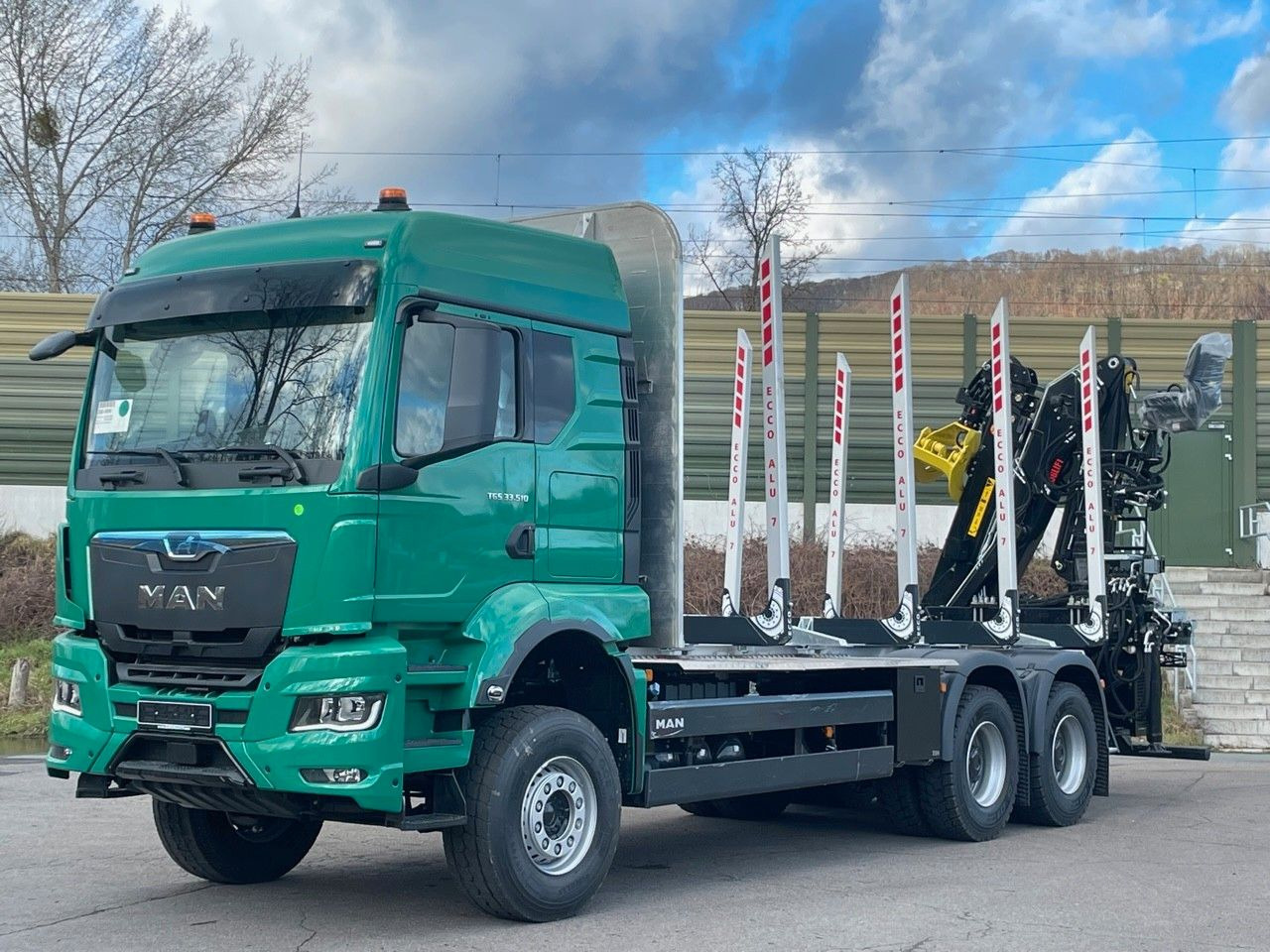 MAN TGS 33.510 6X4 BL Euro6e LogLift 165Z - Logging truck, Crane truck: picture 2 MAN TGS 33.510 6X4 BL Euro6e LogLift 165Z - Logging truck, Crane truck: picture 2