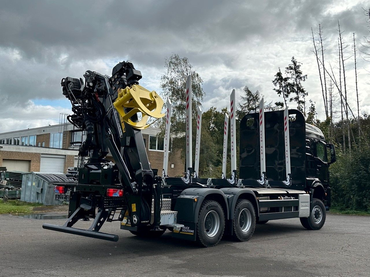 MAN TGS 33.520 6X6 Euro6e LogLift 165 Z - Logging truck, Crane truck: picture 5 MAN TGS 33.520 6X6 Euro6e LogLift 165 Z - Logging truck, Crane truck: picture 5
