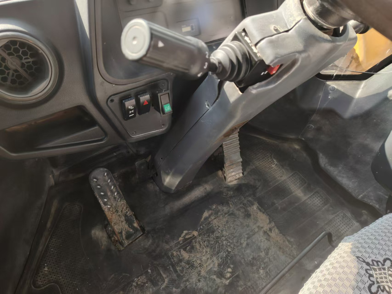 LIUGONG 870H - Wheel loader: picture 5 LIUGONG 870H - Wheel loader: picture 5