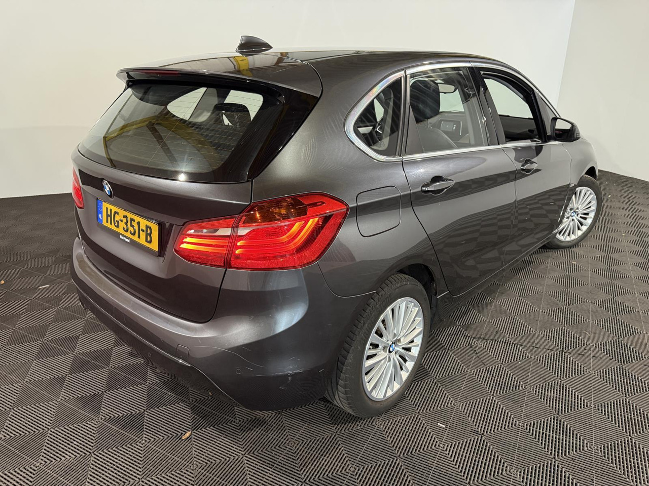 Car BMW | 2-serie Active Tourer | 218d Corporate Lease Luxury | 2015 | 223.959 km | HG351B | Logisch: picture 14