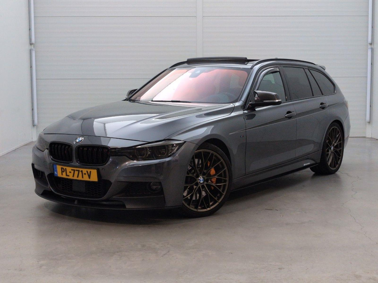 BMW 3-serie Touring 340i xDrive High Executive | 2017 | 202.316 km | Automaat | PL771V | NAP: Geen oordeel - Car: picture 1 BMW 3-serie Touring 340i xDrive High Executive | 2017 | 202.316 km | Automaat | PL771V | NAP: Geen oordeel - Car: picture 1