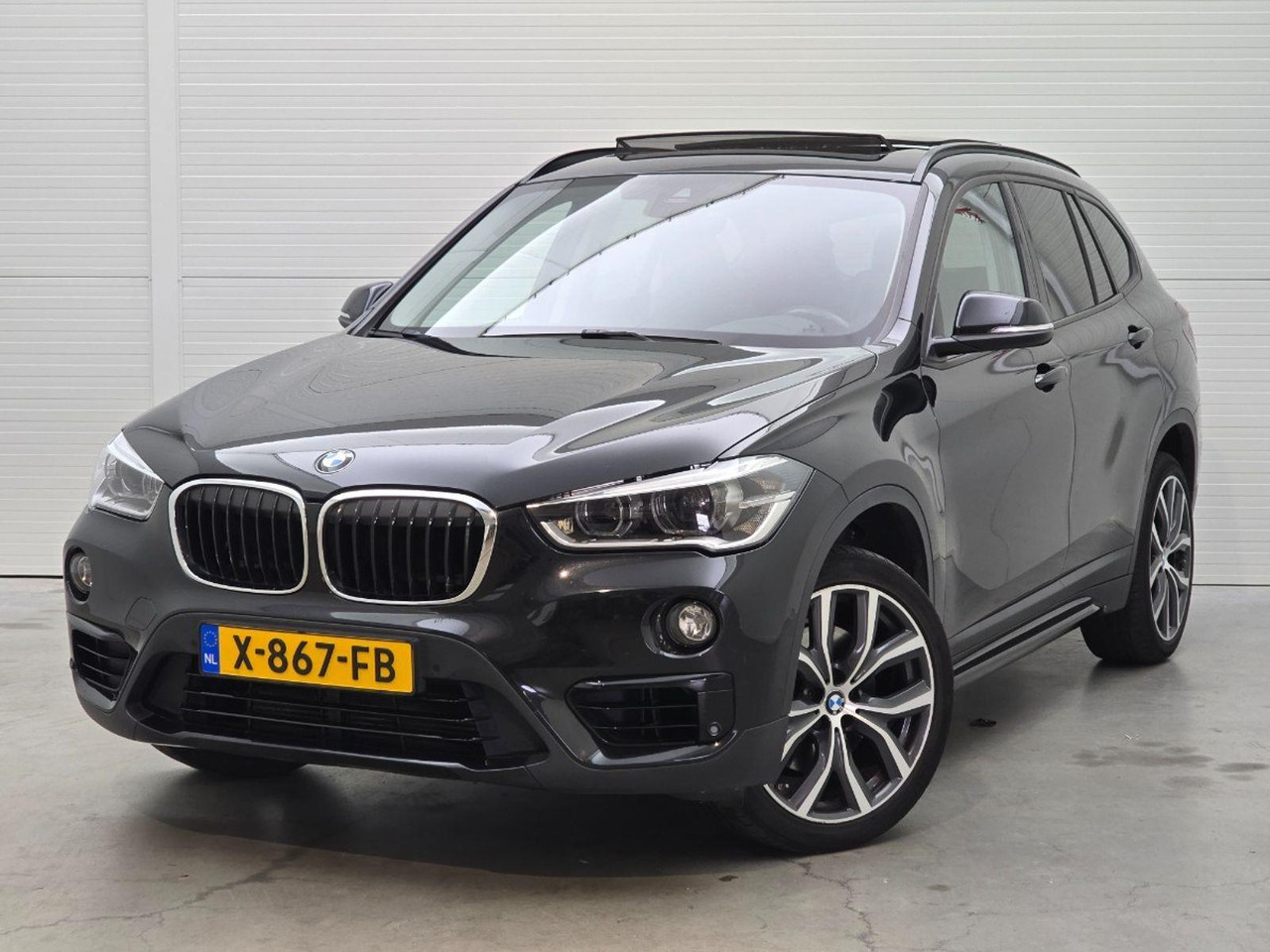 BMW X1 sDrive20i Executive Edition | 2019 | 143.771 km | Automaat | X867FB | NAP: Geen oordeel - SUV: picture 1 BMW X1 sDrive20i Executive Edition | 2019 | 143.771 km | Automaat | X867FB | NAP: Geen oordeel - SUV: picture 1