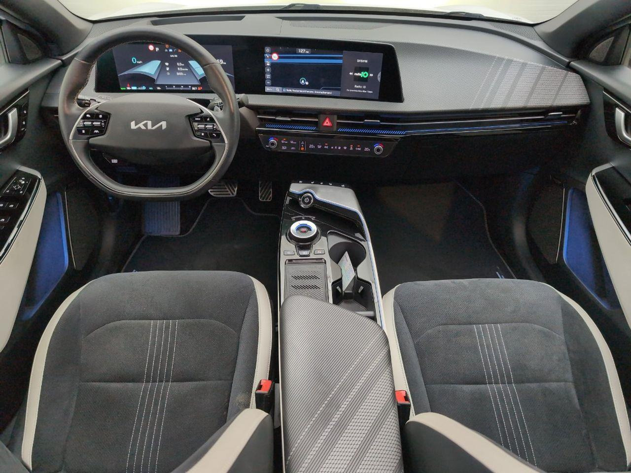 Kia EV6 GT - Line 77.4 kWh | 2021 | 133.453 km | Automaat | N240PH | NAP: Logisch - SUV: picture 5 Kia EV6 GT - Line 77.4 kWh | 2021 | 133.453 km | Automaat | N240PH | NAP: Logisch - SUV: picture 5