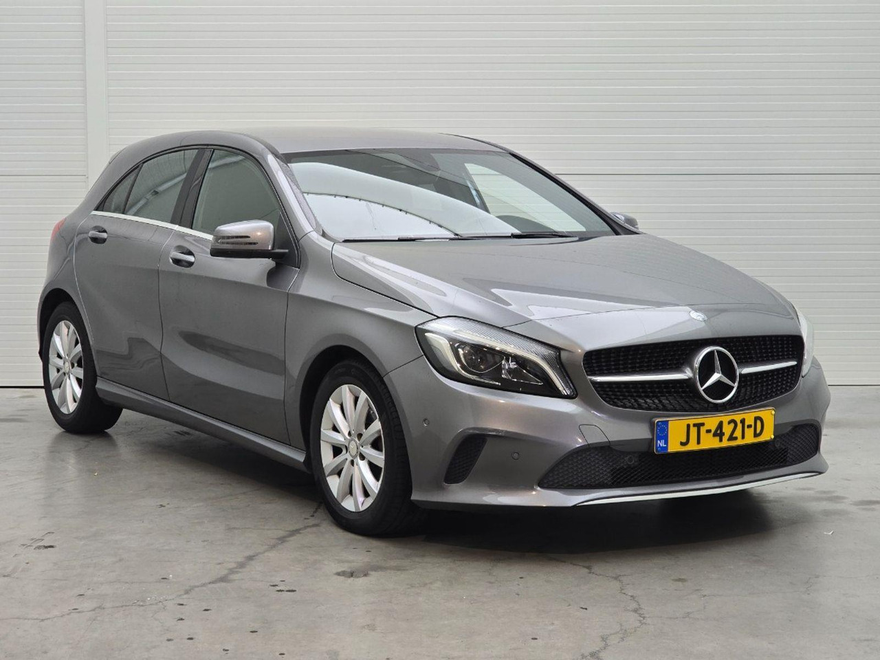 Mercedes-Benz A-klasse 180 d Lease Edition | 2016 | 231.875 km | Automaat | JT421D | NAP: Logisch - Hatchback: picture 2 Mercedes-Benz A-klasse 180 d Lease Edition | 2016 | 231.875 km | Automaat | JT421D | NAP: Logisch - Hatchback: picture 2