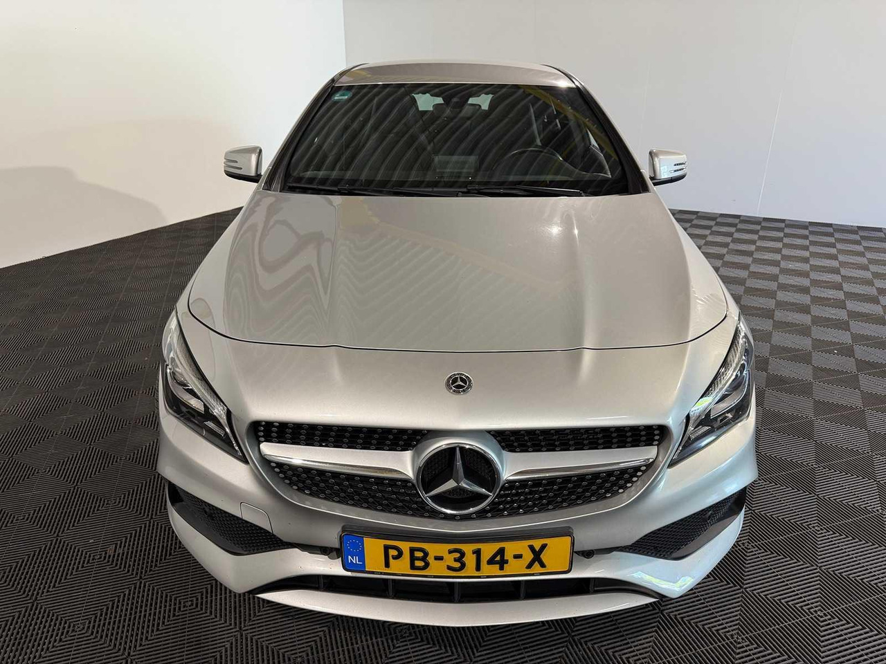 Mercedes-Benz CLA-klasse Shooting Brake 180 d Business Solution AMG | 2017 | 178.913 km | PB-314-X - Car: picture 5 Mercedes-Benz CLA-klasse Shooting Brake 180 d Business Solution AMG | 2017 | 178.913 km | PB-314-X - Car: picture 5
