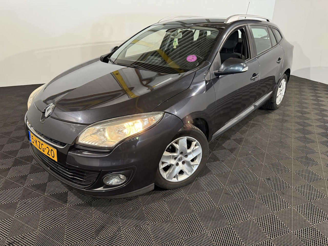 Renault Mégane Estate 1.5 dCi Expression | 2013 | 342.197 km | 5-KZG-20 - Car: picture 1 Renault Mégane Estate 1.5 dCi Expression | 2013 | 342.197 km | 5-KZG-20 - Car: picture 1